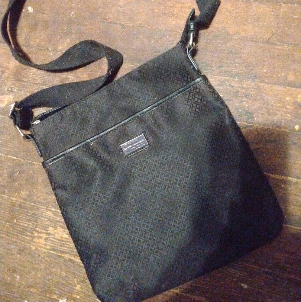 Tommy Hilfiger Crossbody